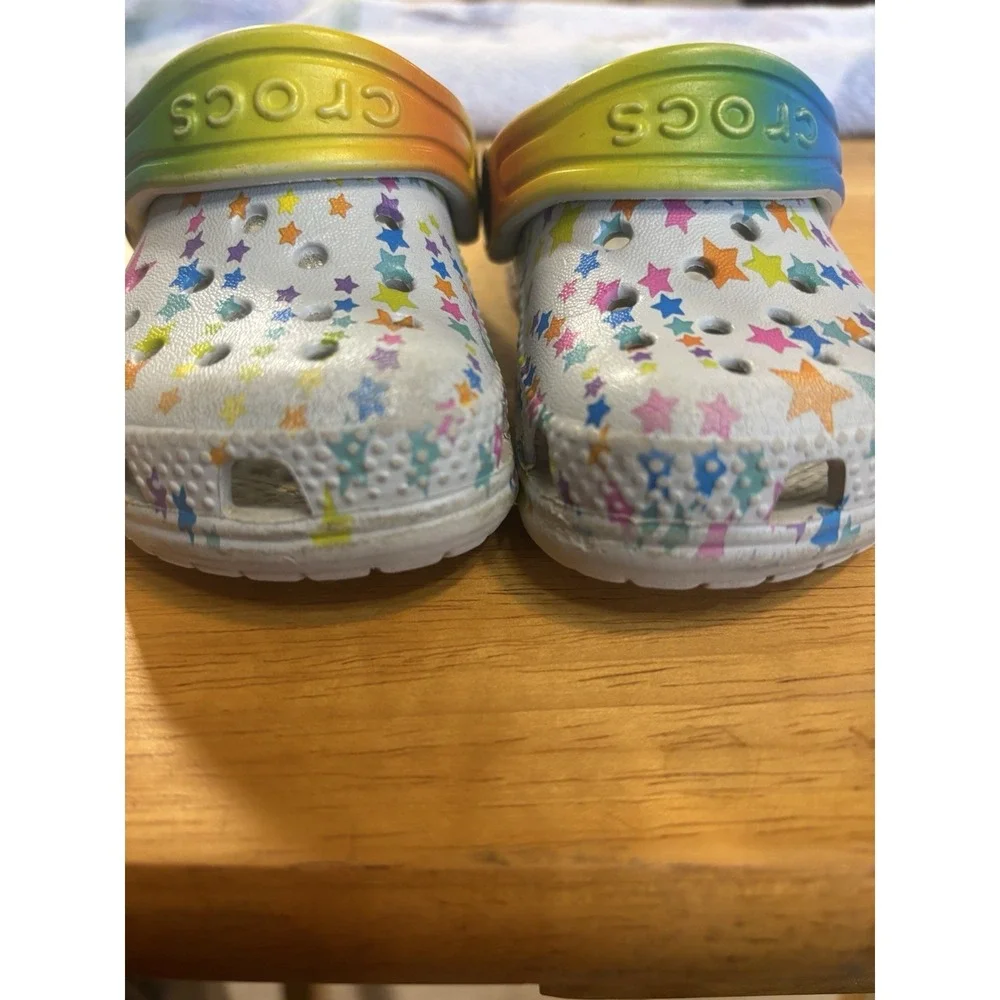 Crocs Girl's Slip‎ On Shoes Grey With Multicolor Stars Child 4
